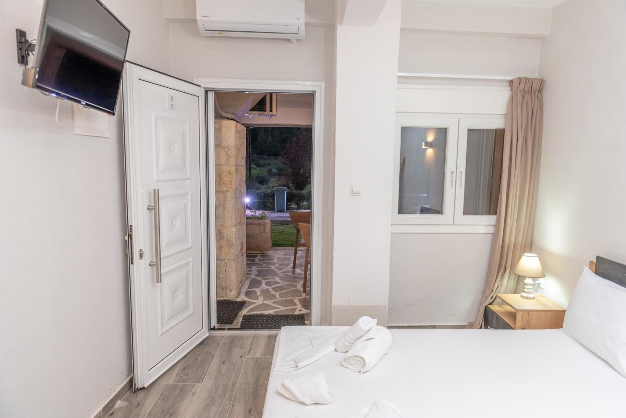 Medusa Rooms Kallithea  Eksteriør billede